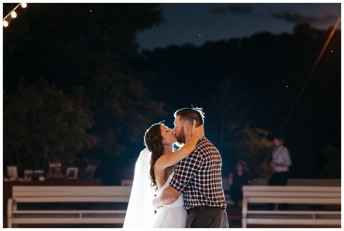 Biloxi Gulfport Wedding Photographer | Destination Wedding Photographer | St Louis Wedding Photographer | Little Piney Lodge | Misty Nolan Photography